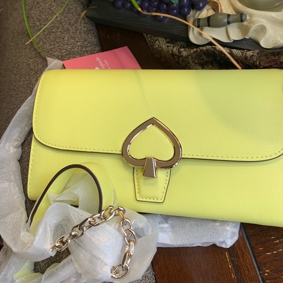 Authentic Kate Spade leather turnlock Crosb/wallet - Picture 4 of 11